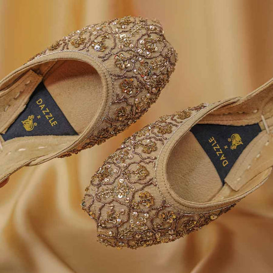 Anchal Gold-Khussa-kolhapuri-dazzle-by-sarah