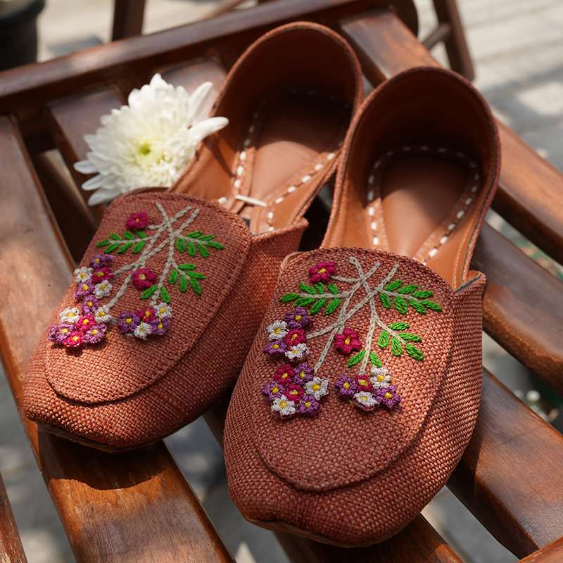 Dahlia Loafers-Khussa-kolhapuri-dazzle-by-sarah