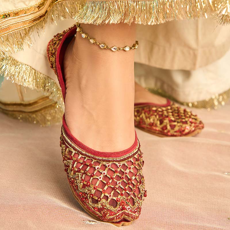 Zerbeen maroon-Khussa-kolhapuri-dazzle-by-sarah