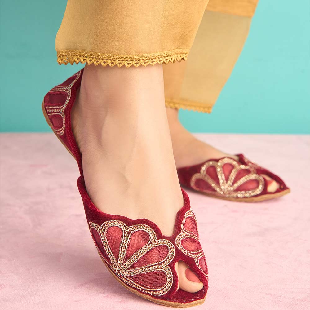 Birdi Maroon-Khussa-kolhapuri-dazzle-by-sarah