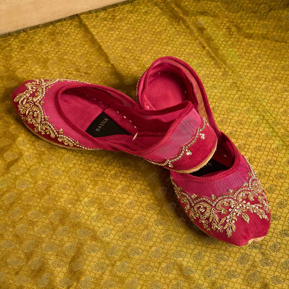 Marina Rani Pink-Khussa-kolhapuri-dazzle-by-sarah