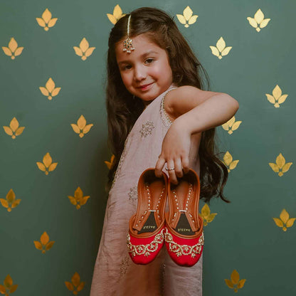 Vintage Sensation - Kids-Khussa-kolhapuri-dazzle-by-sarah