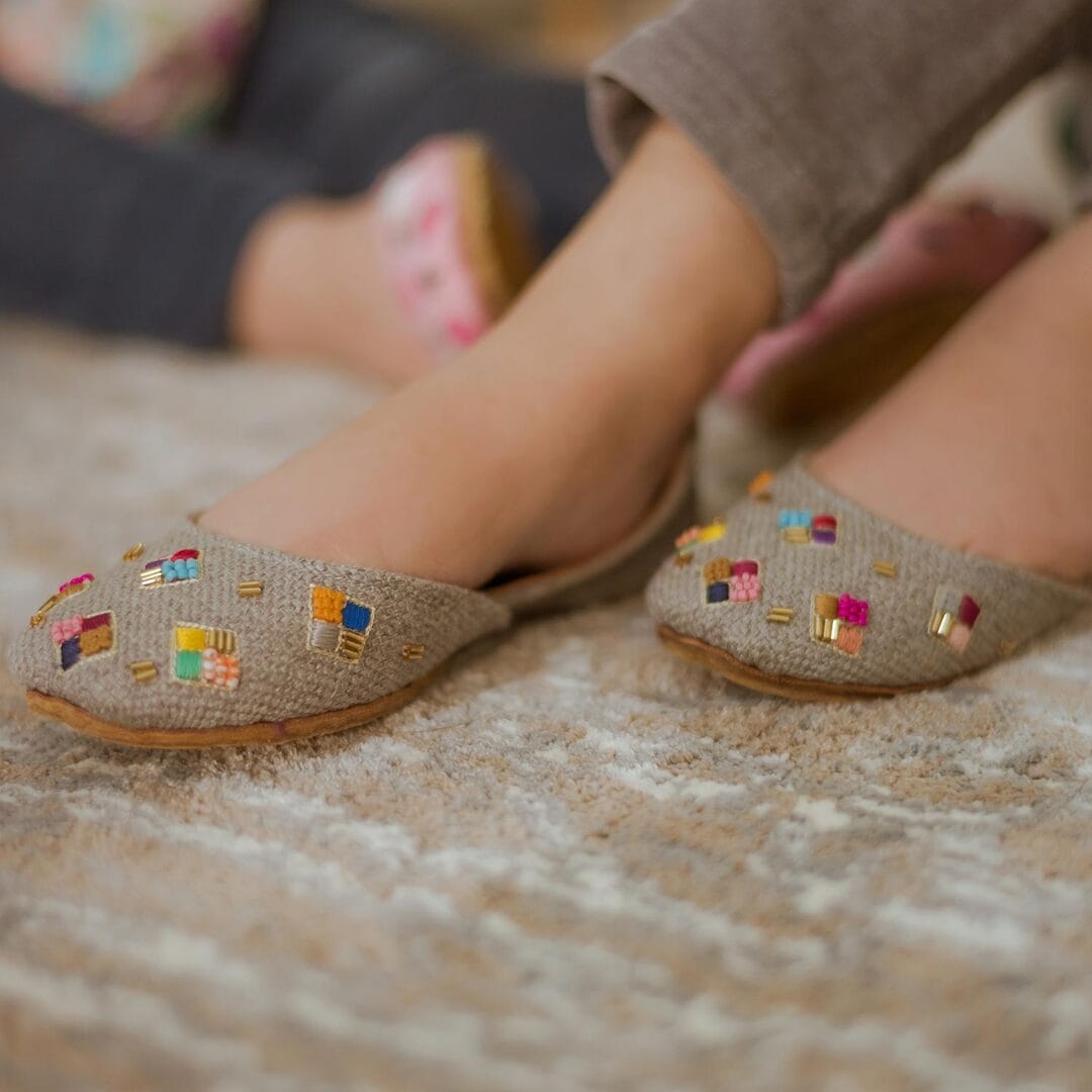 Grey Crush - Kids-Khussa-kolhapuri-dazzle-by-sarah